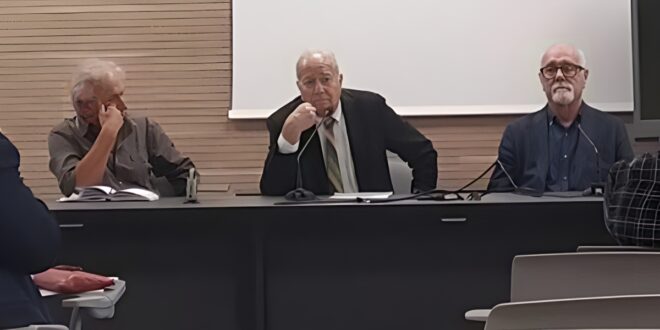 Valerio Pellizzari affiancato dai docenti DICAM Mauro Geraci e Mario Bolognari